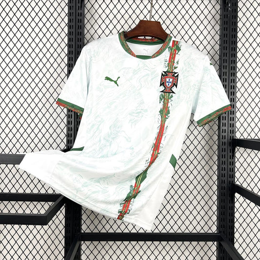 Camisa Seleção Portugal Edição Especial 2026/27 - Puma Torcedor Masculina - Branca/Verde